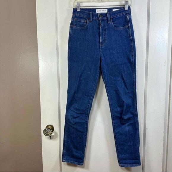 Aritzia Denim Forum The Anjelica Slim High-waisted cigarette jean - Picture 6 of 11